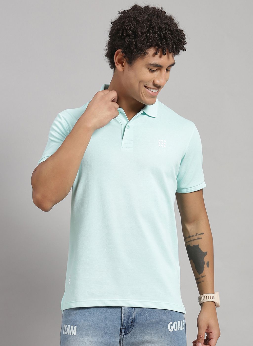 Men Blue Solid T-Shirt