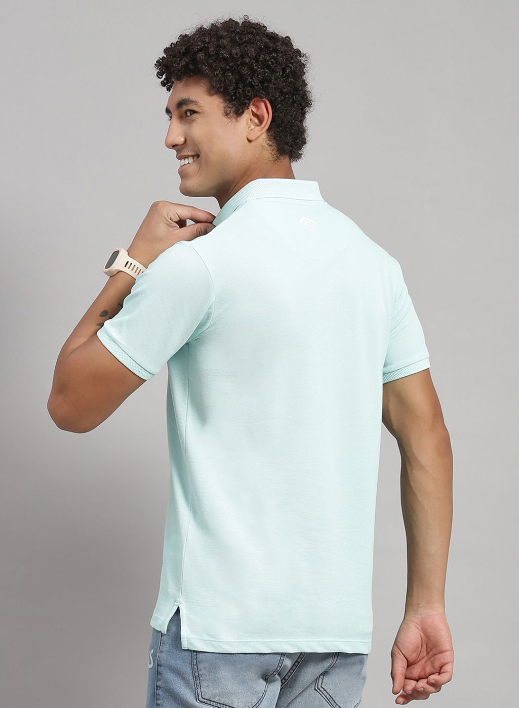 Men Blue Solid T-Shirt