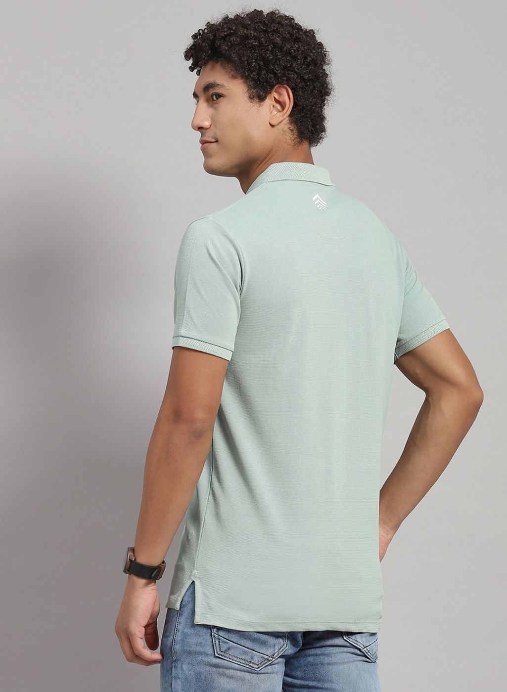 Men Green Solid T-Shirt