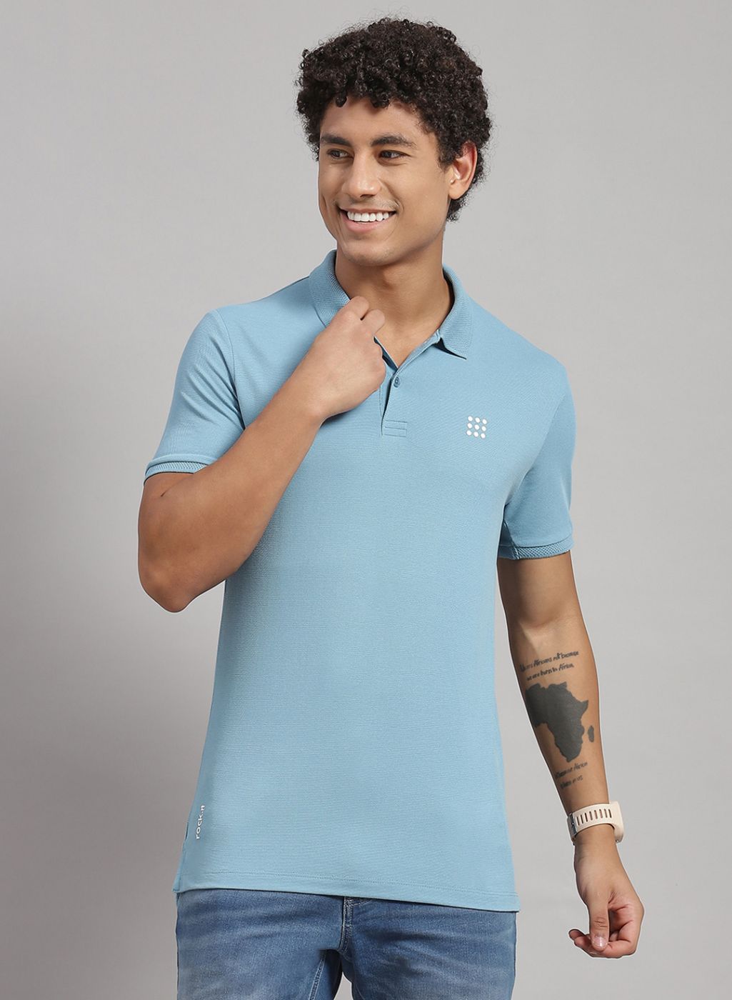 Men Blue Solid T-Shirt