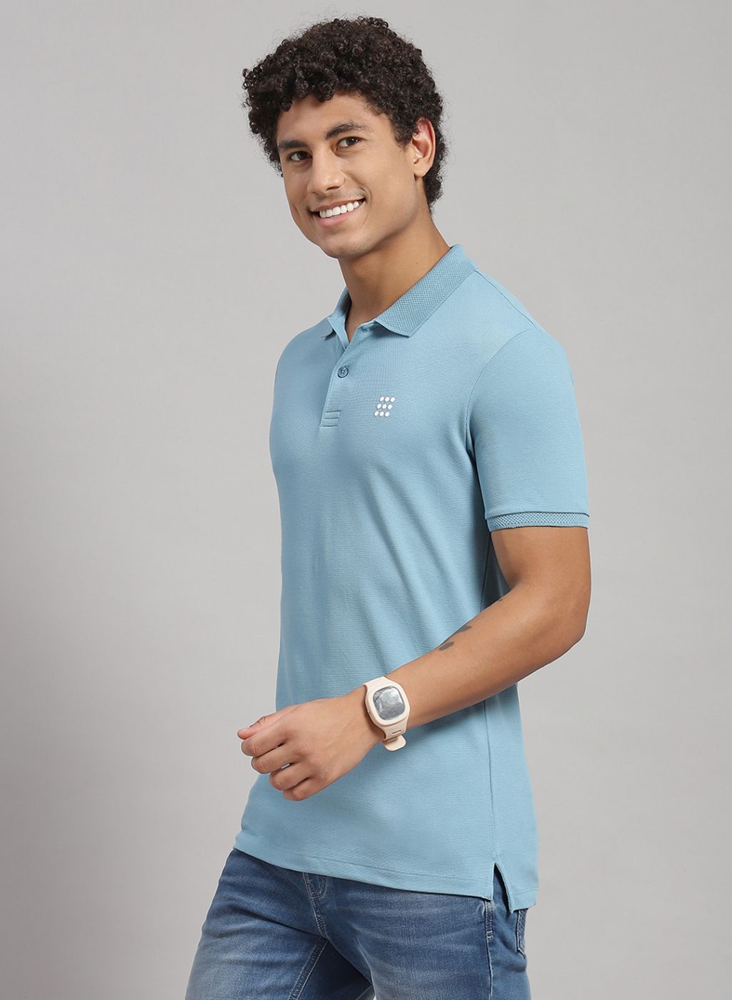 Men Blue Solid T-Shirt