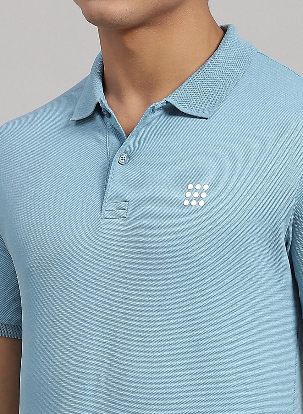 Men Blue Solid T-Shirt