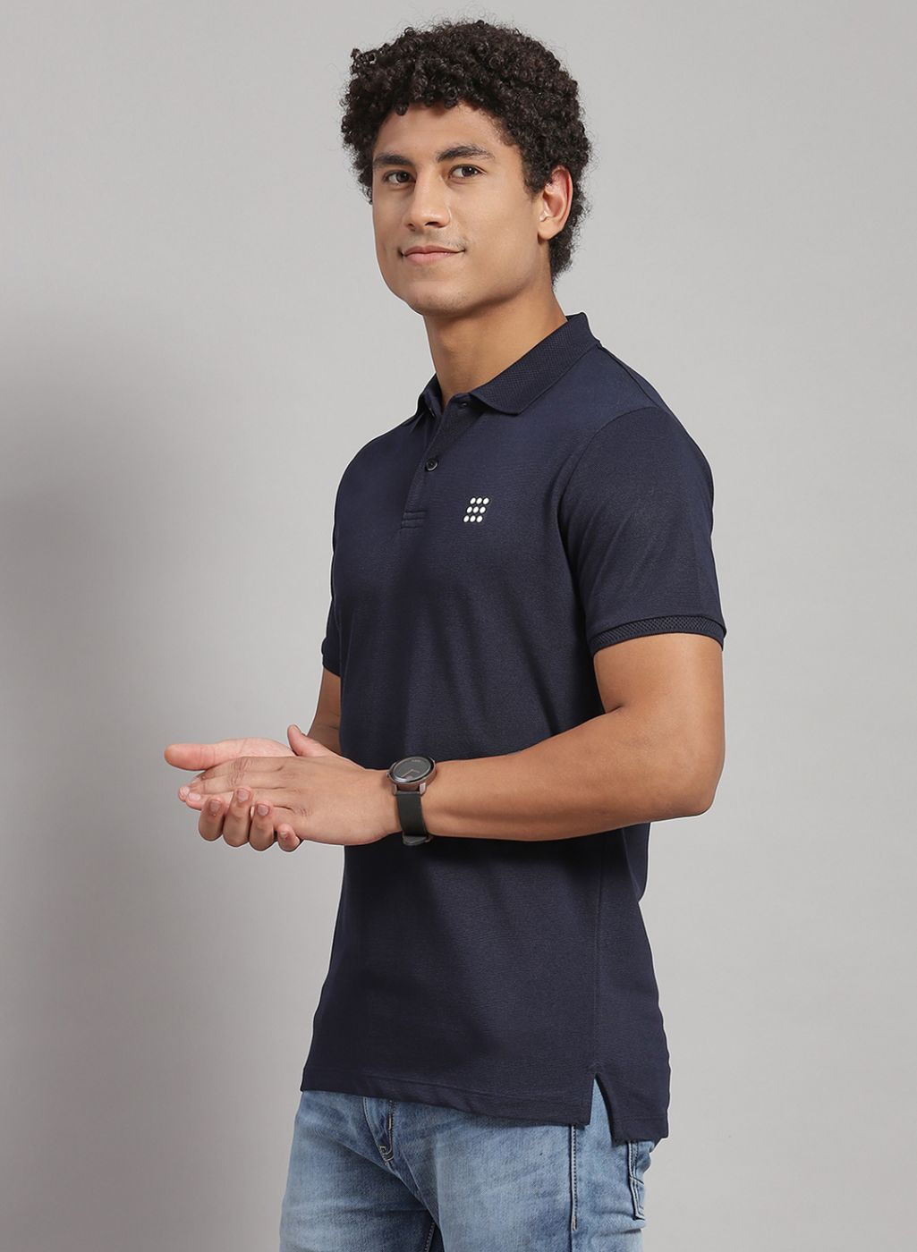 Men NAvy Blue Solid T-Shirt