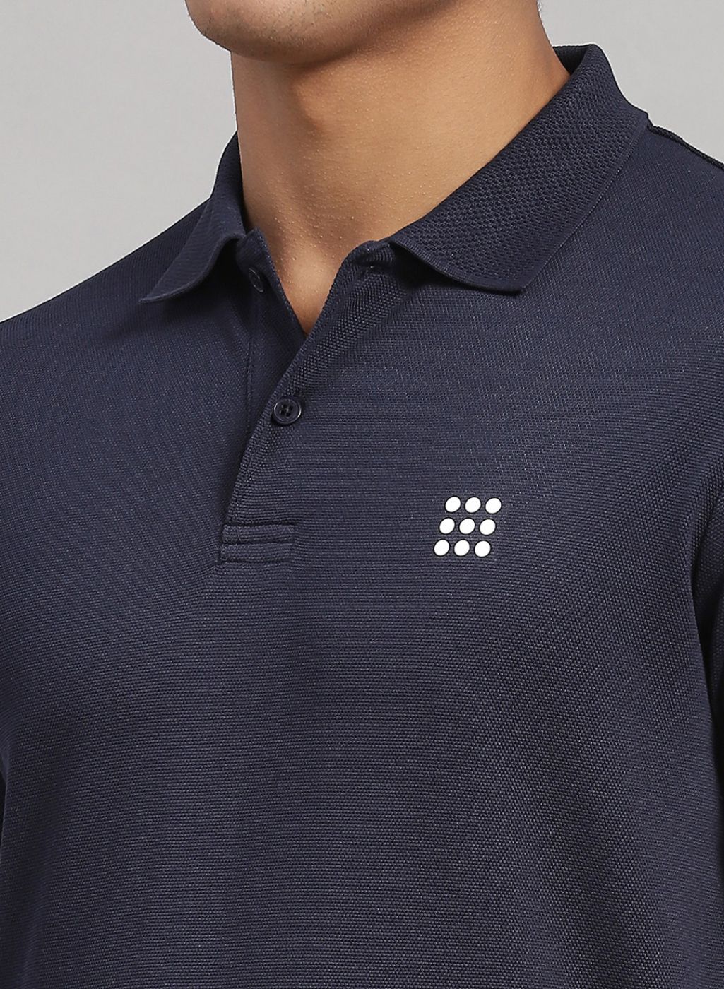 Men NAvy Blue Solid T-Shirt
