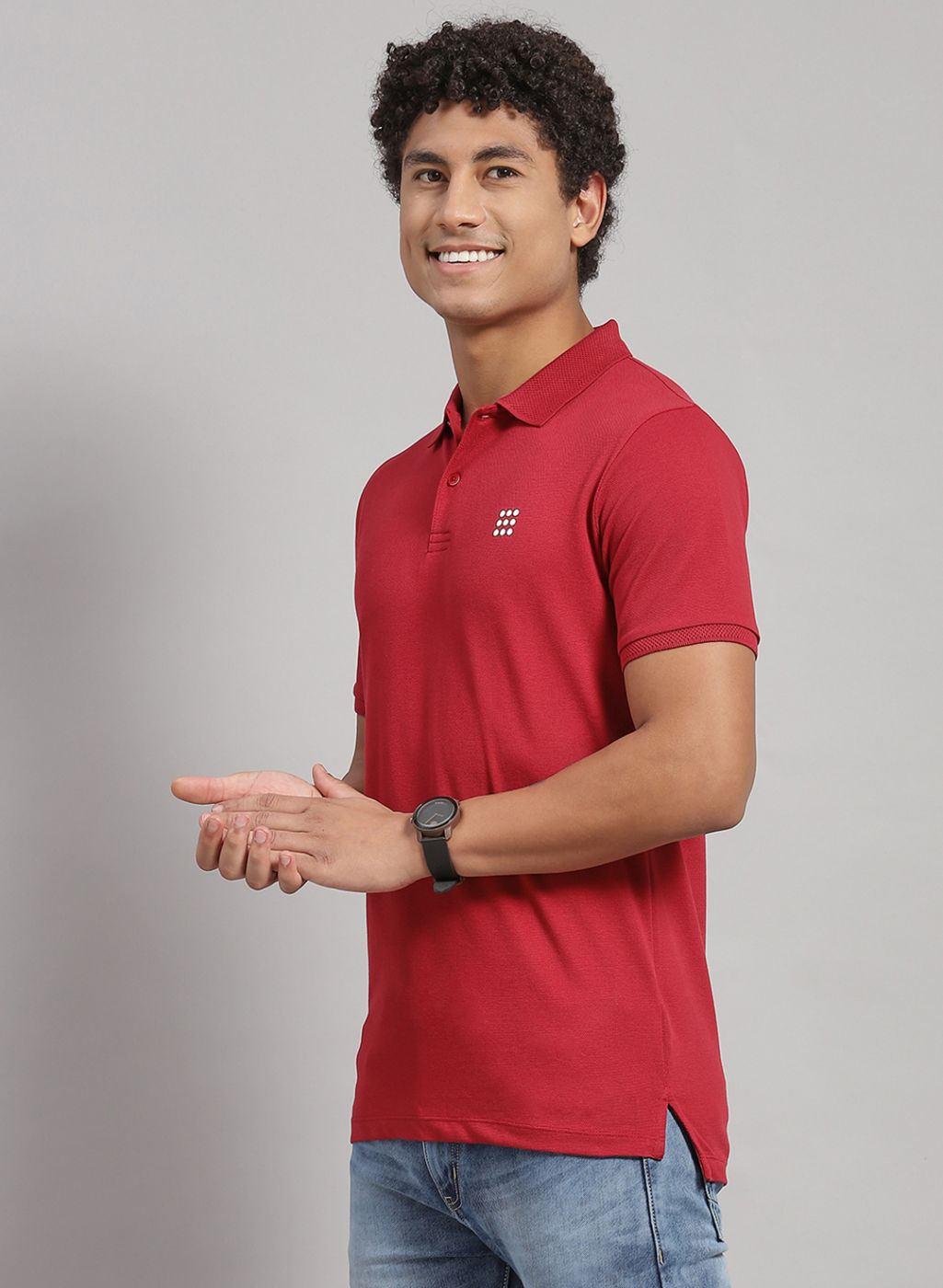 Men Maroon Solid T-Shirt