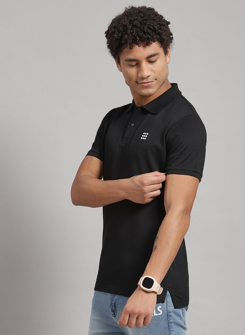 Men Black Solid T-Shirt