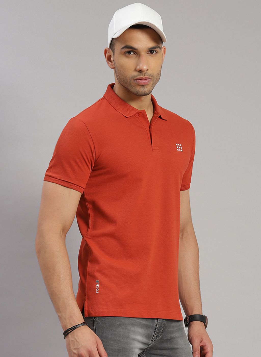 Men Rust Orange Solid T-Shirt