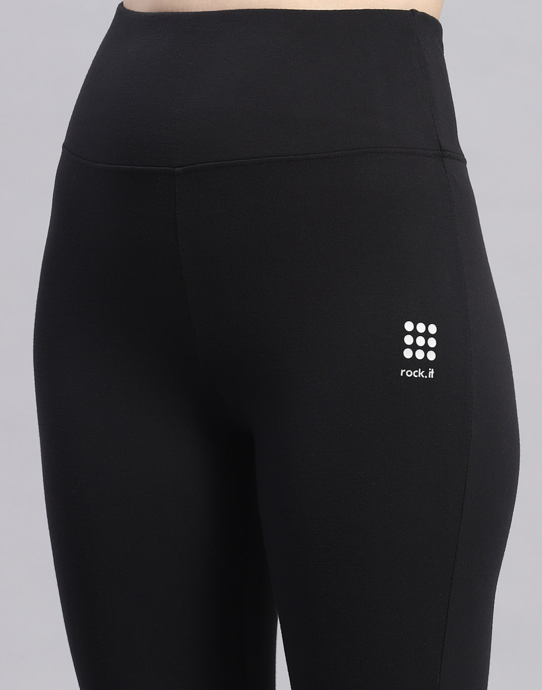 Women Black Solid Regular Fit Yoga Pant
