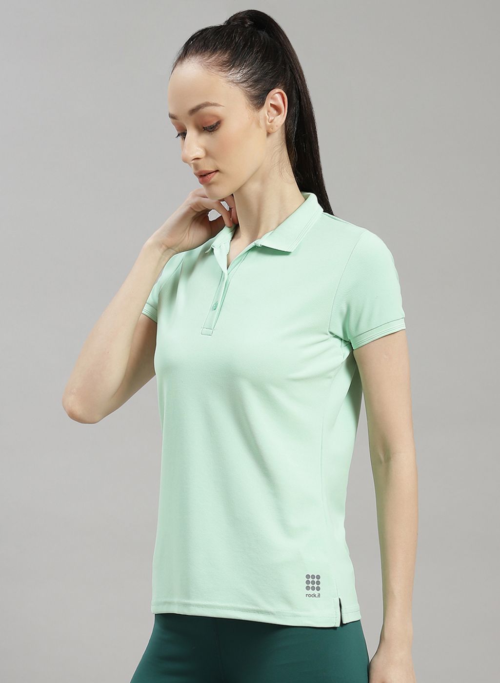 Women Green Solid T-Shirt