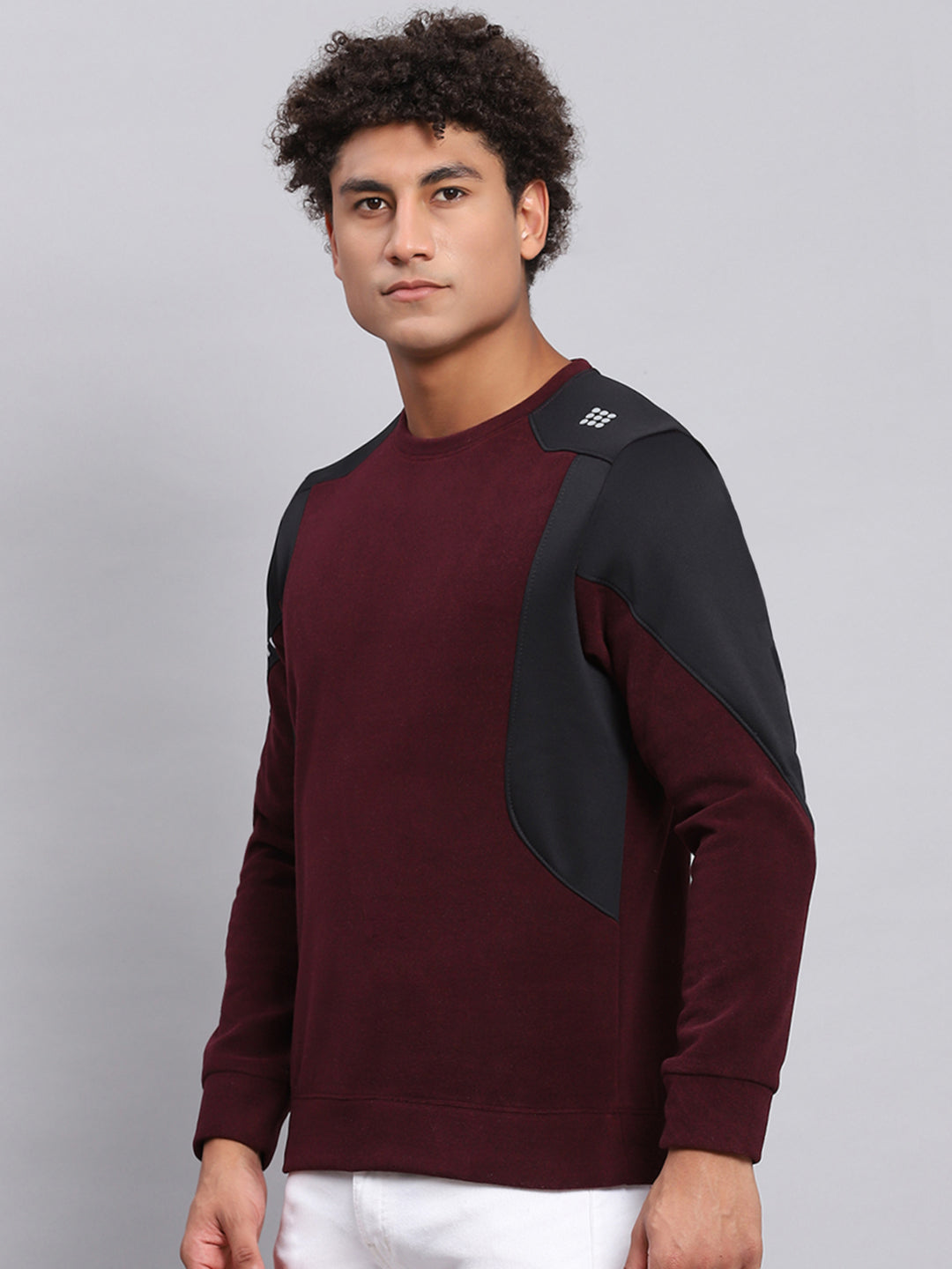 Men Maroon Solid Round Neck Full Sleeve Sweatshirt