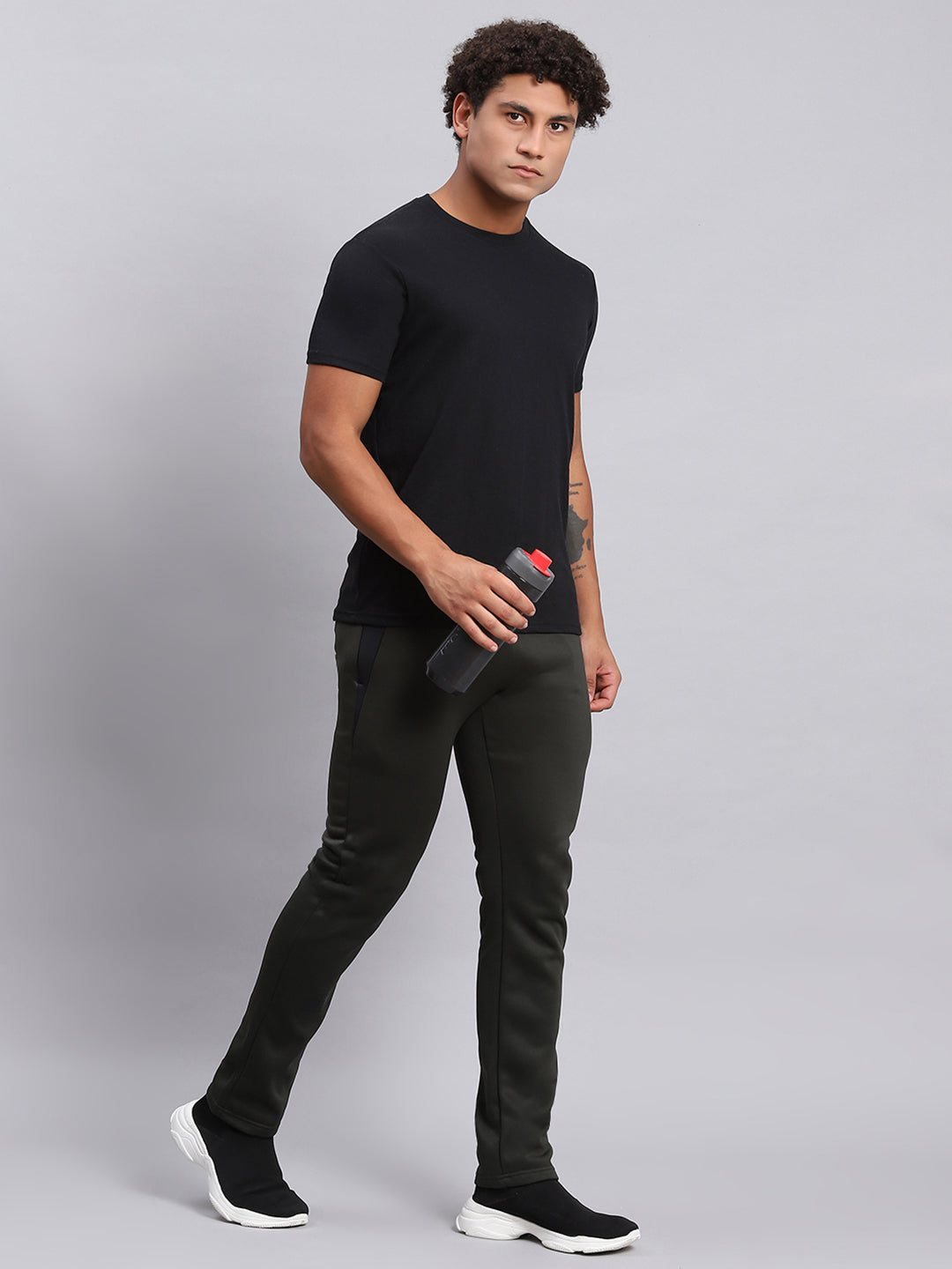 Men Olive Solid Regular Fit Winter Lowers