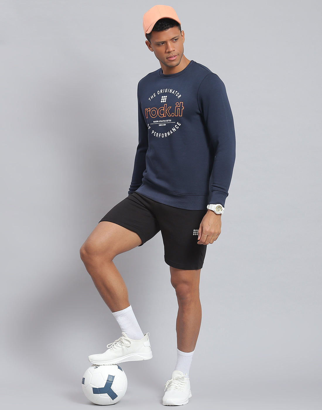 Men Navy Blue Solid Round Neck Full Sleeve Sweatshirt