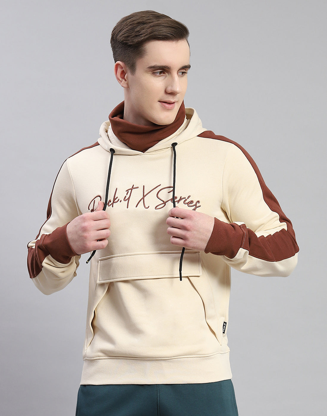 Men Cream Solid Hooded Full Sleeve Sweatshirt