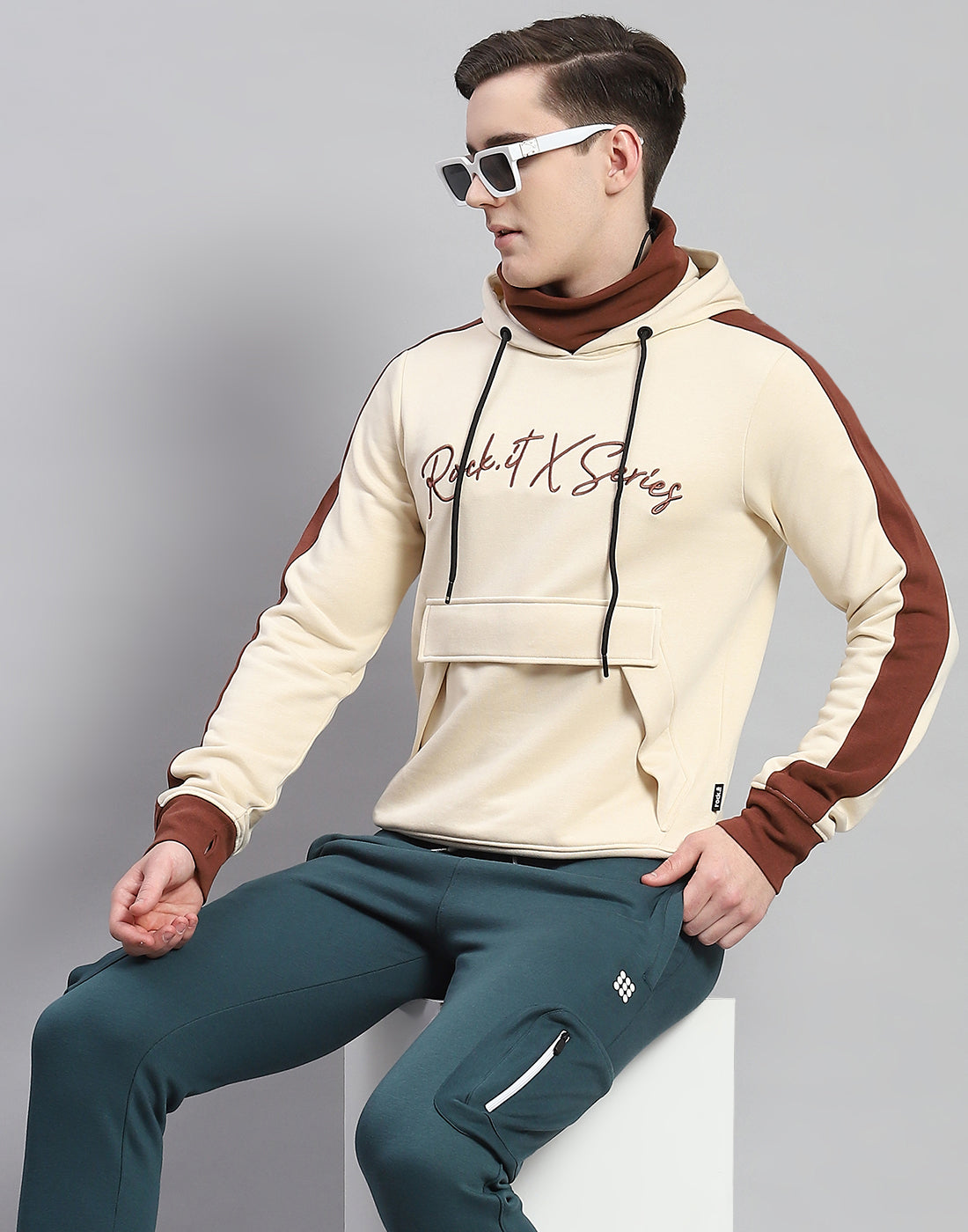 Men Cream Solid Hooded Full Sleeve Sweatshirt