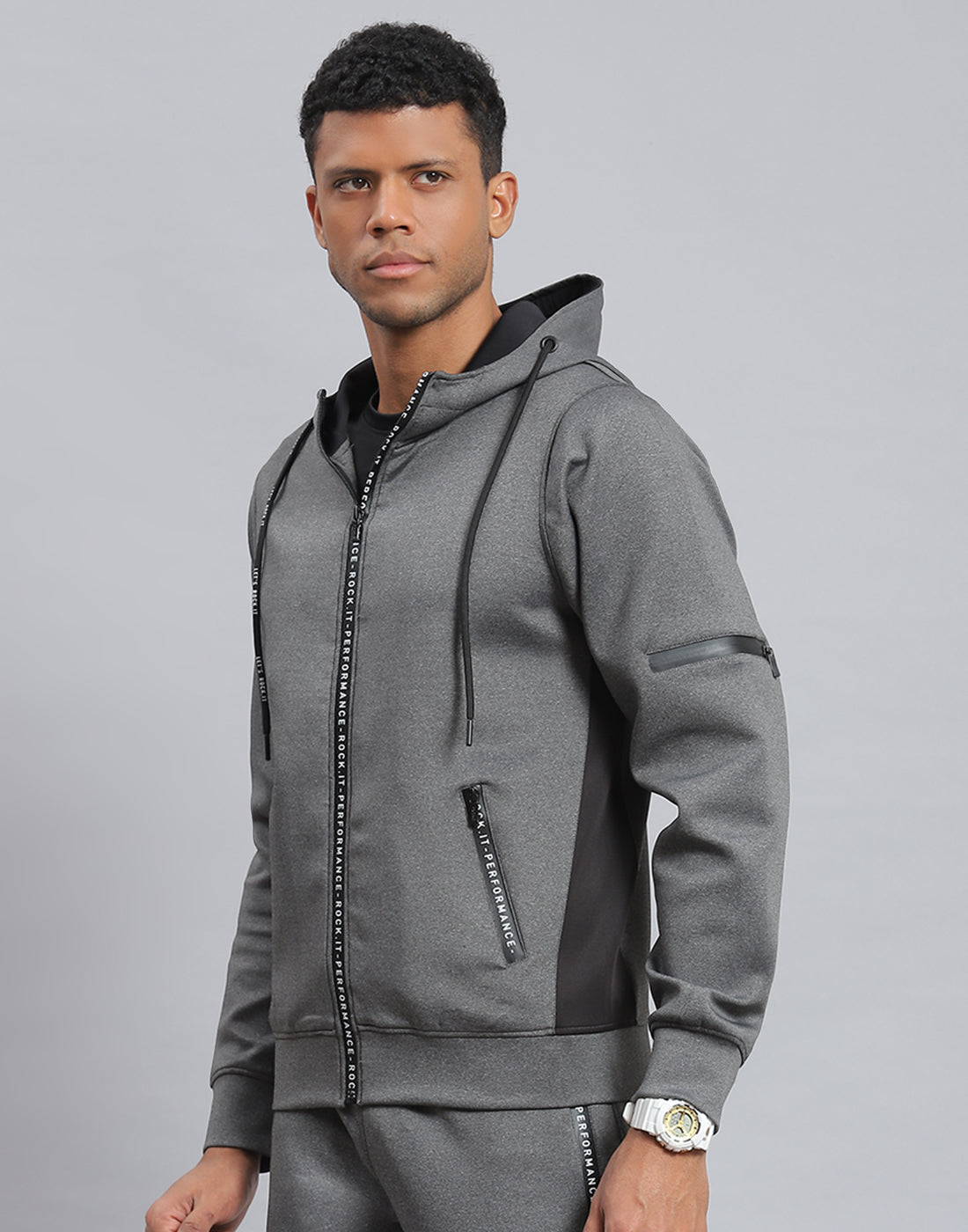 Rock.it Men Grey Solid Hooded Full Sleeve Sweatshirt