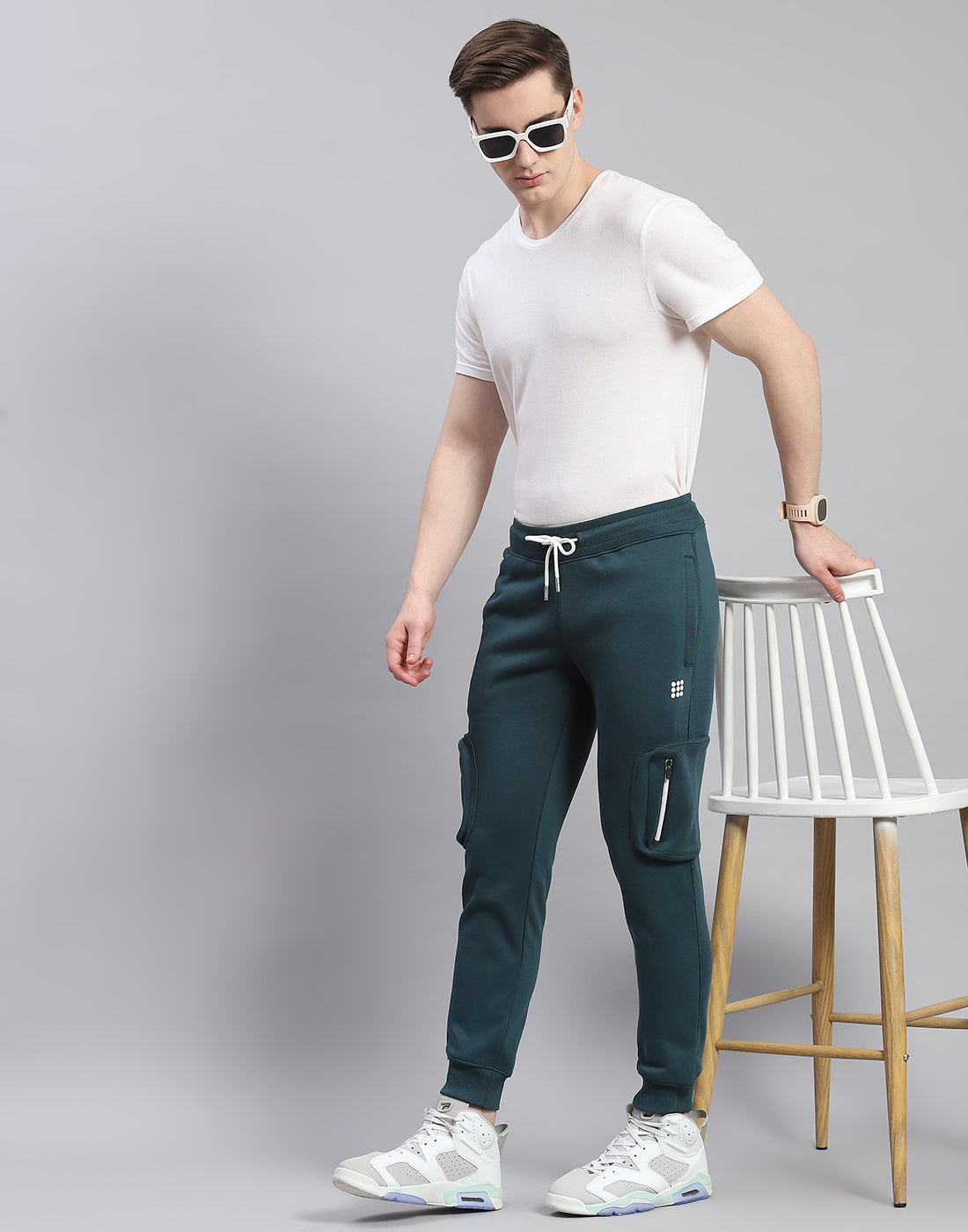 Men Teal Blue Solid Regular Fit Lower
