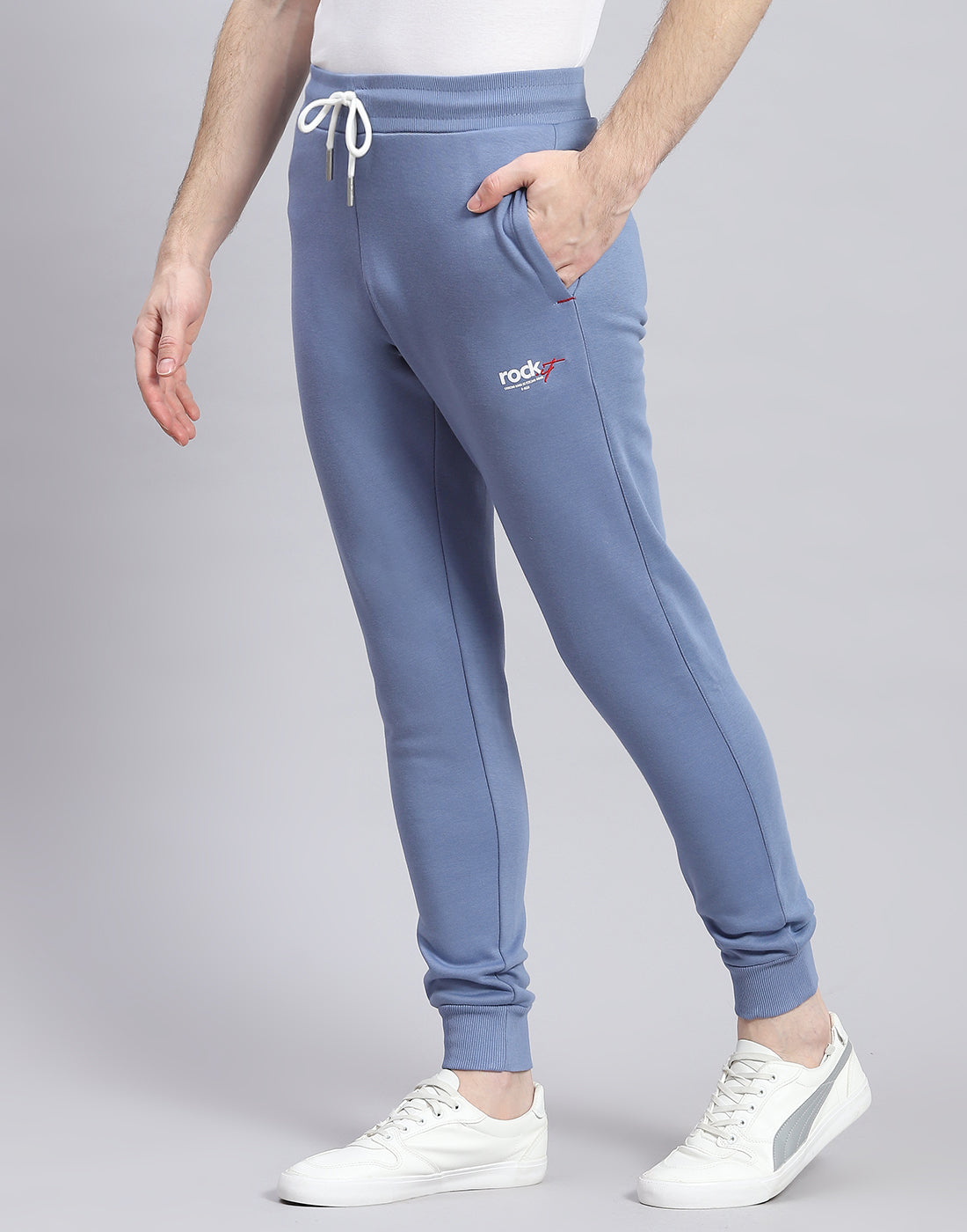 Men Blue Solid Round Neck Full Sleeve Tracksuit