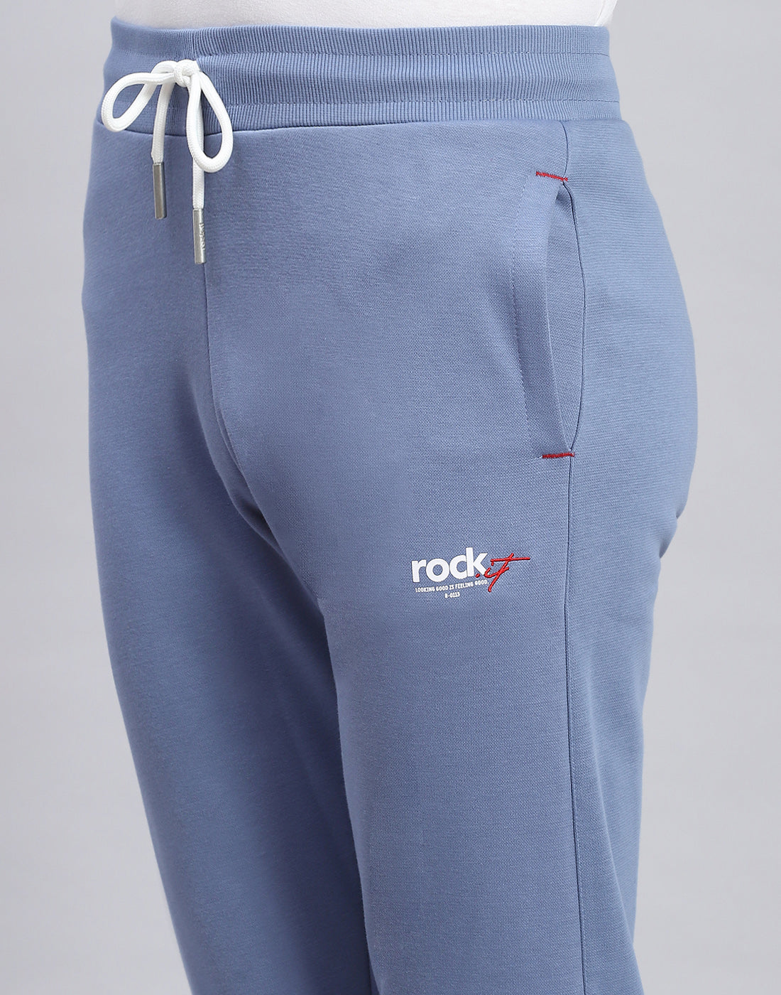 Men Blue Solid Round Neck Full Sleeve Tracksuit
