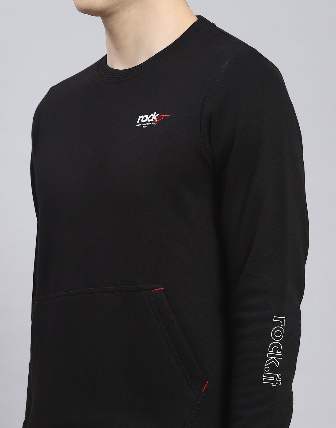 Men Black Solid Round Neck Full Sleeve Tracksuit