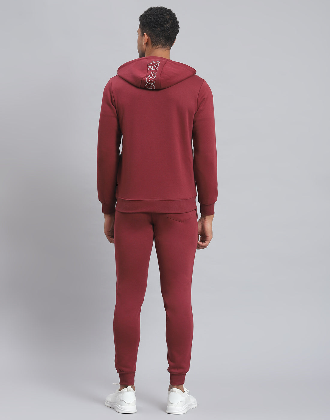 Men Maroon Solid Hooded Full Sleeve Tracksuit