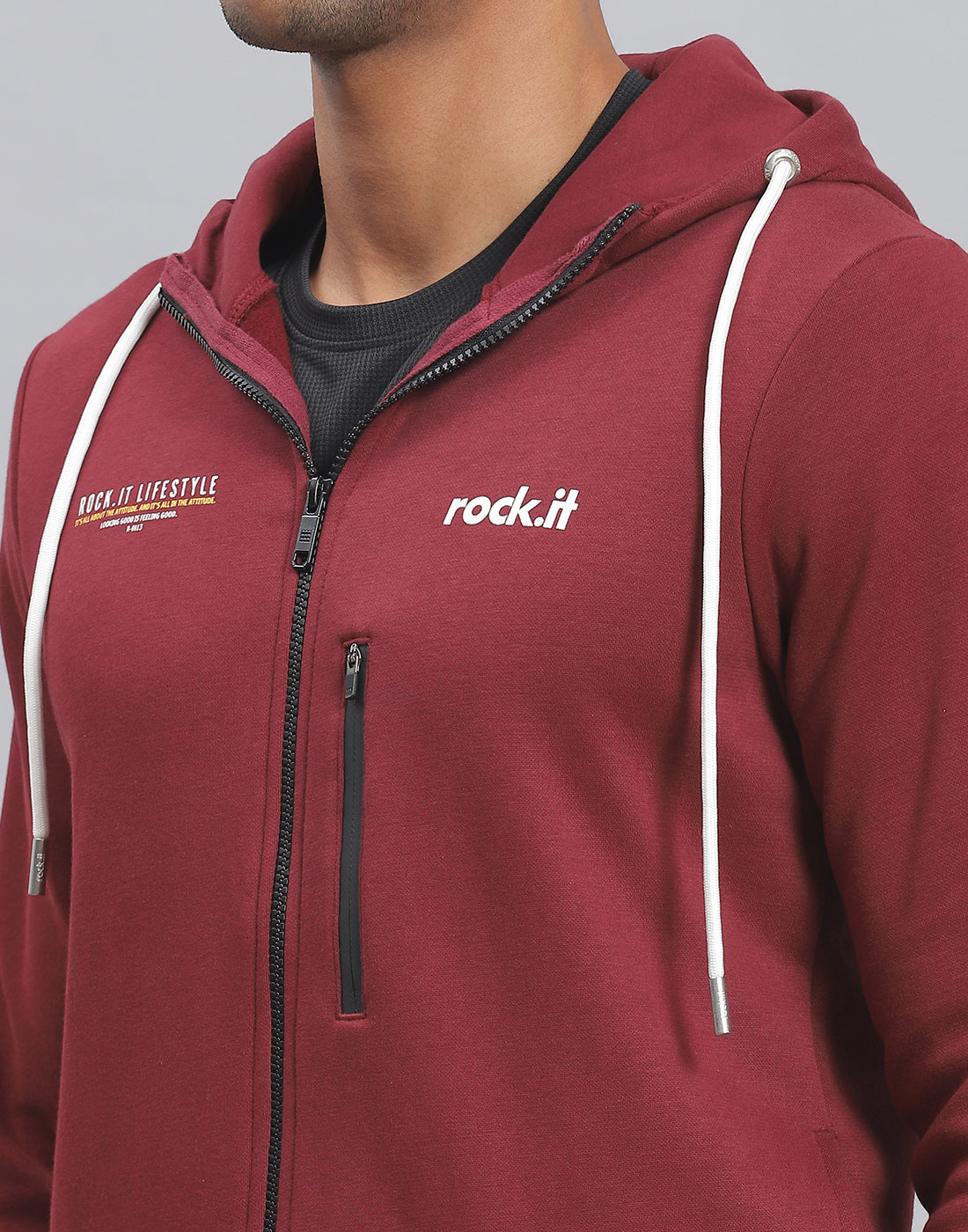 Men Maroon Solid Hooded Full Sleeve Tracksuit