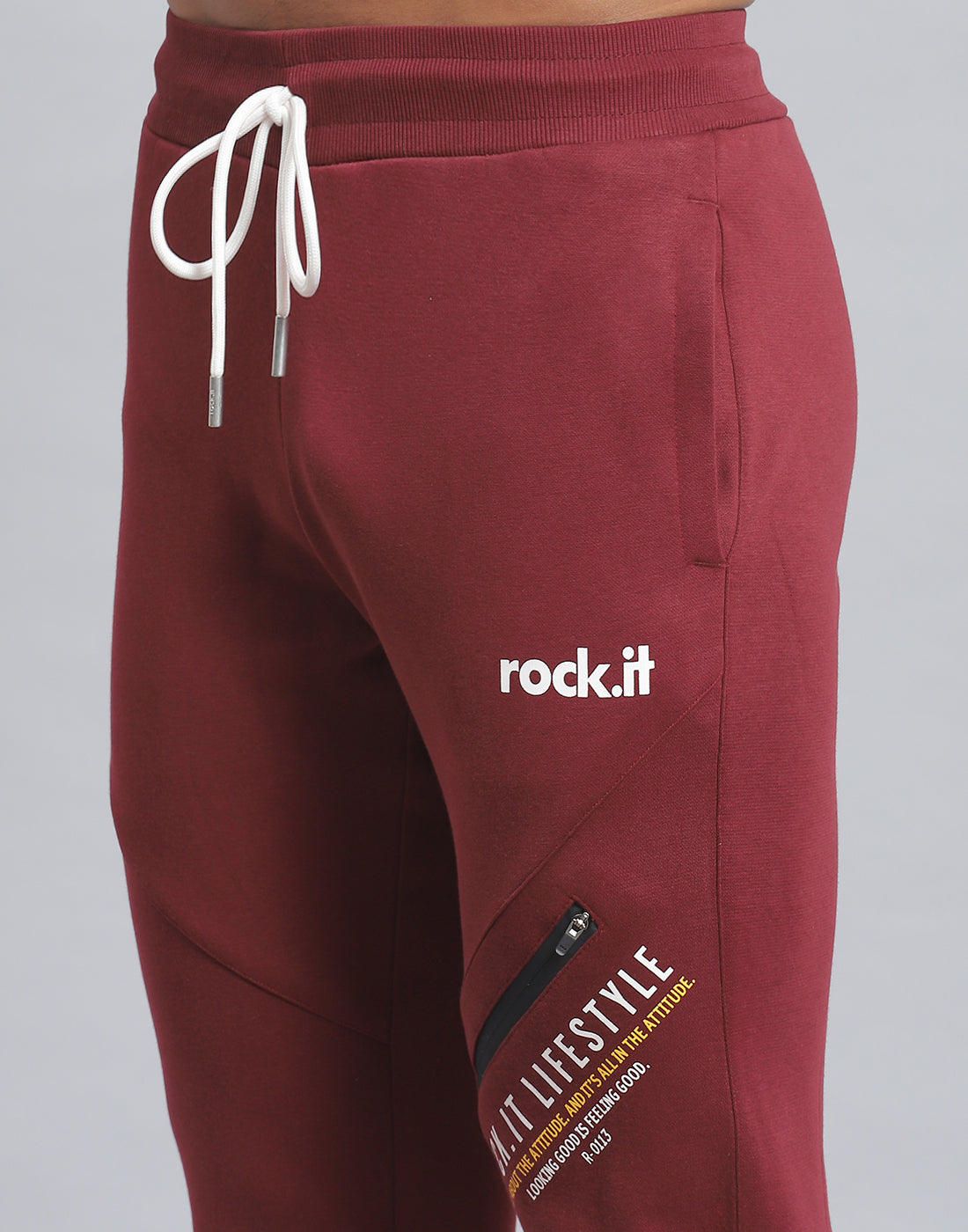 Men Maroon Solid Hooded Full Sleeve Tracksuit