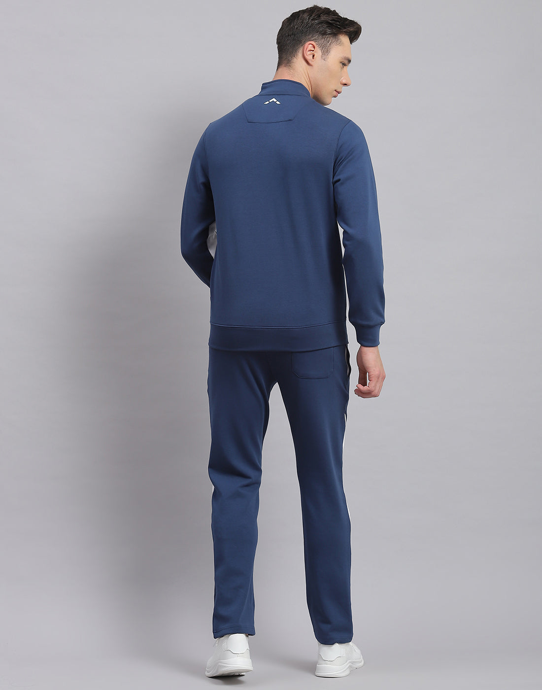 Men Blue Solid Stand Collar Full Sleeve Tracksuit