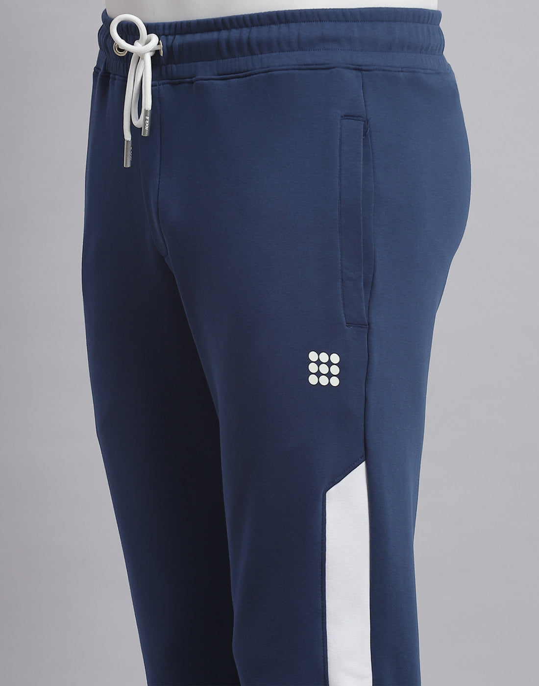 Men Blue Solid Stand Collar Full Sleeve Tracksuit