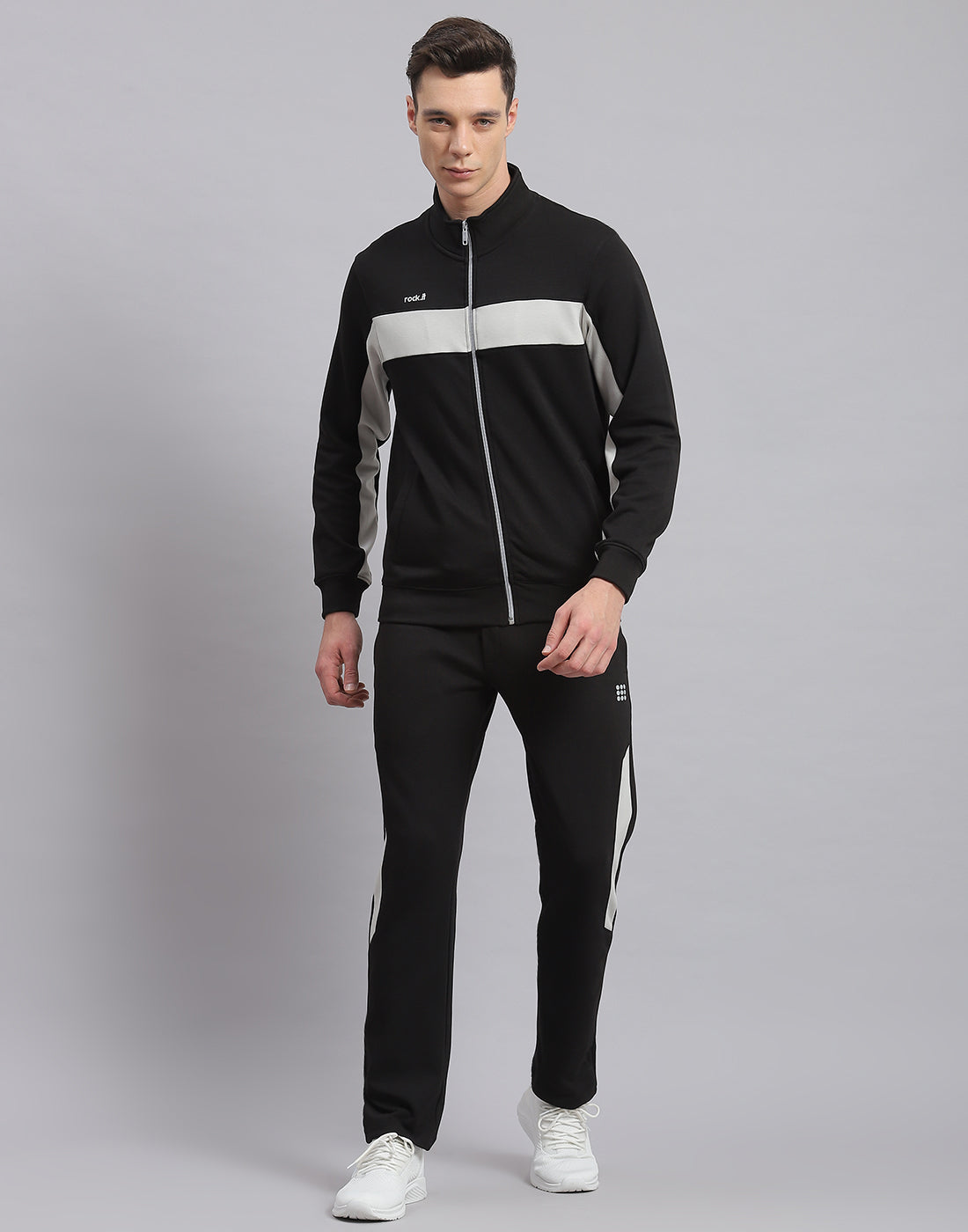 Men Black Solid Stand Collar Full Sleeve Tracksuit