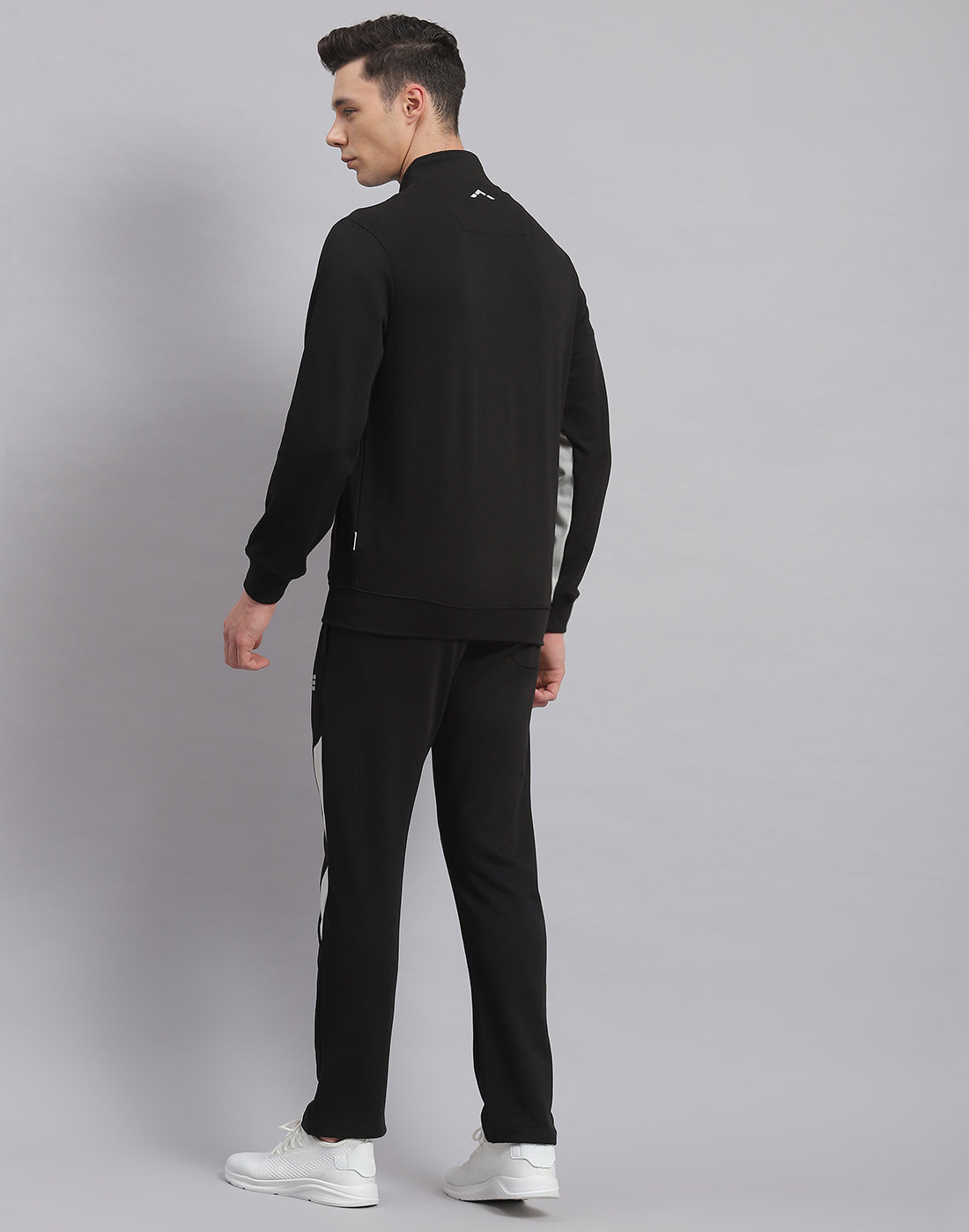 Men Black Solid Stand Collar Full Sleeve Tracksuit