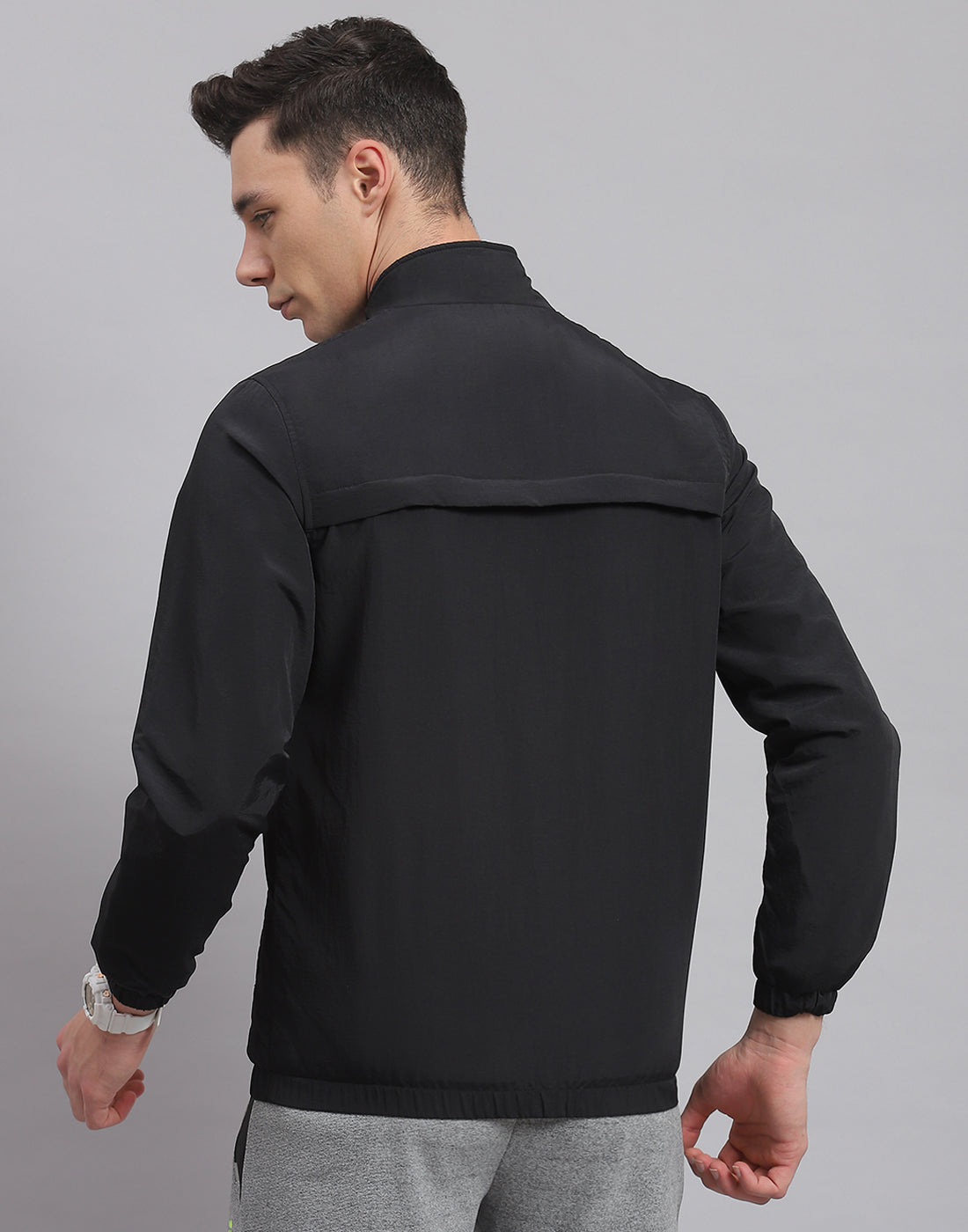 Men Black Solid Stand Collar Full Sleeve Jacket