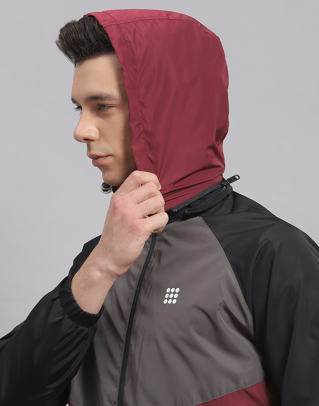 Men Black Solid Hooded Full Sleeve Jacket
