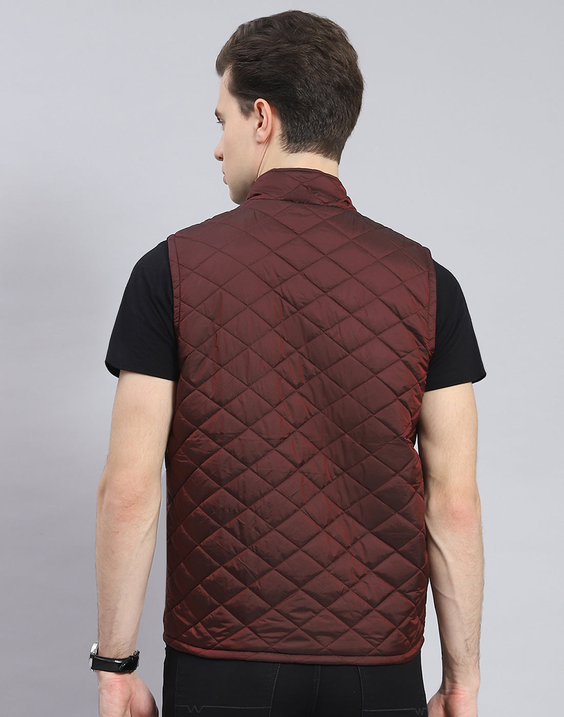 Men Maroon Solid Stand Collar Sleeveless Jacket