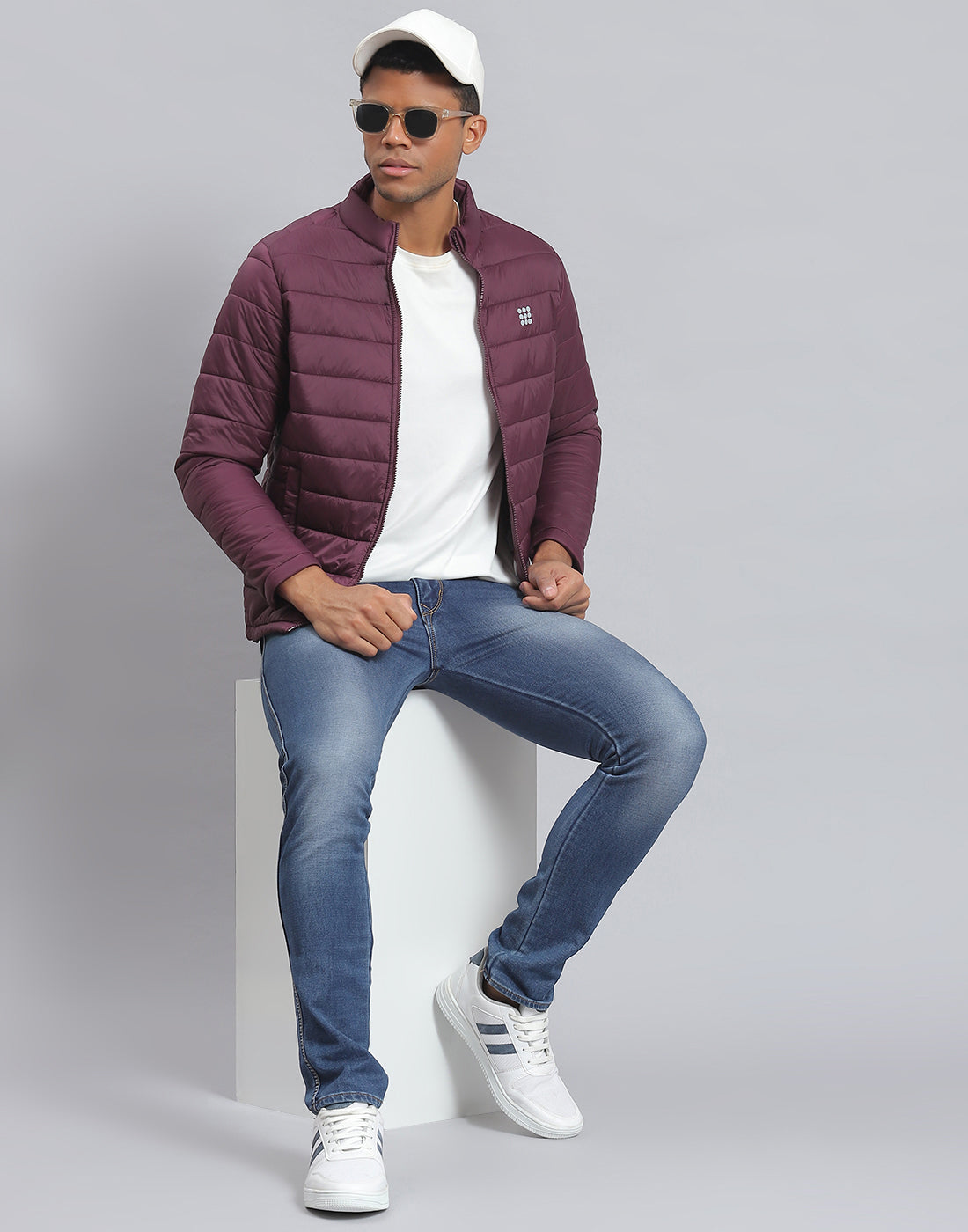 Men Maroon Solid Stand Collar Full Sleeve Jacket