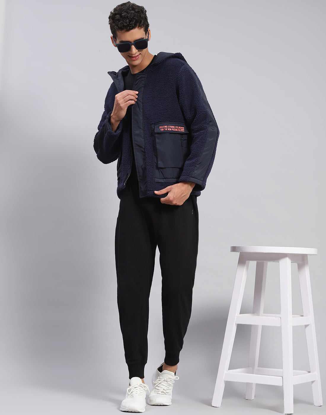 Men Navy Blue Solid Hooded Full Sleeve Jacket