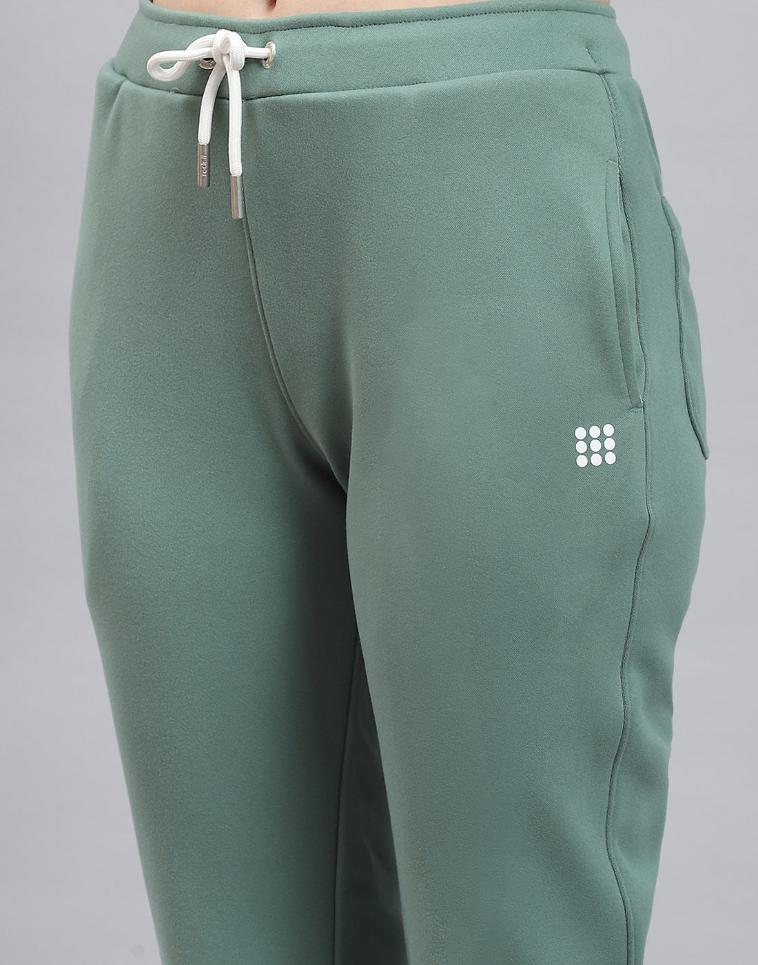 Women Green Solid Regular Fit Winter Lower