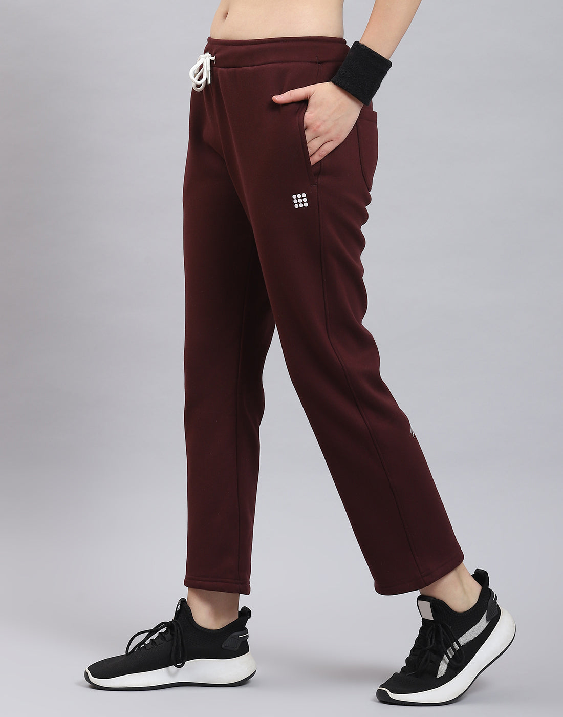 Women Maroon Solid Regular Fit Winter Lower