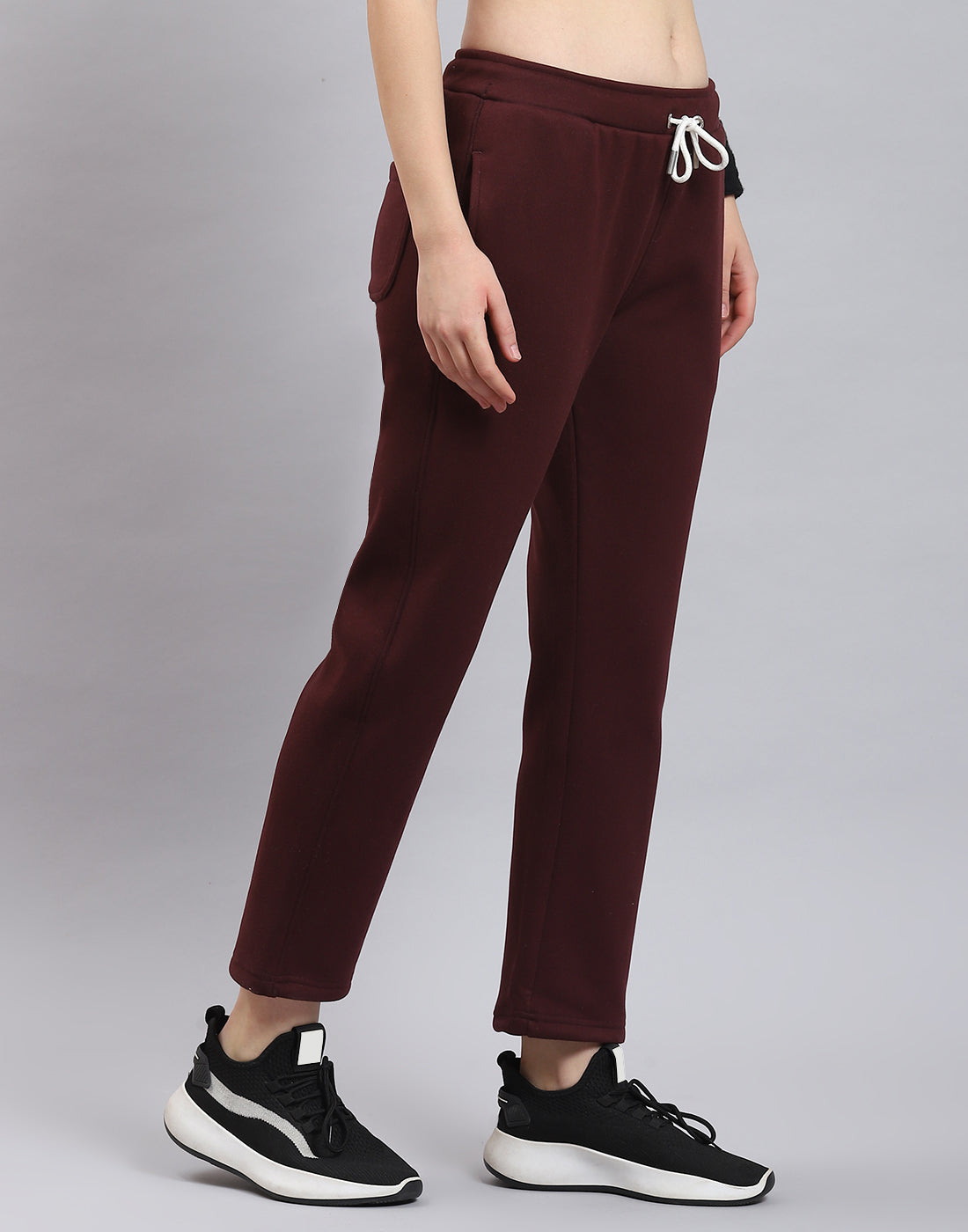 Women Maroon Solid Regular Fit Winter Lower