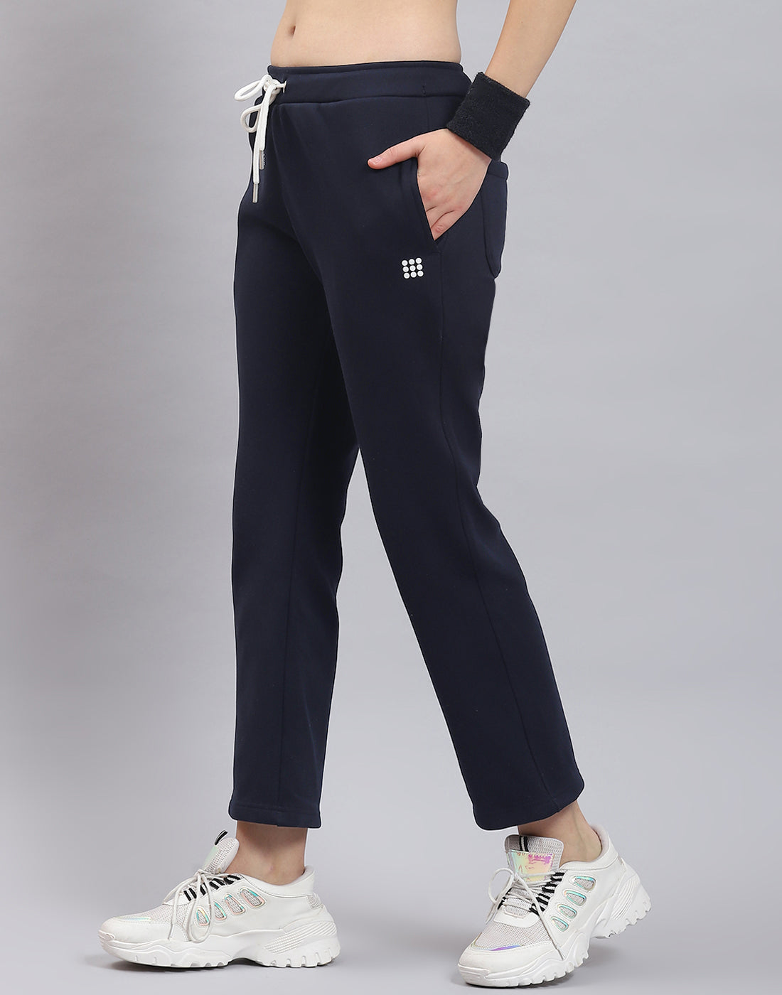 Women Navy Blue Solid Regular Fit Winter Lower