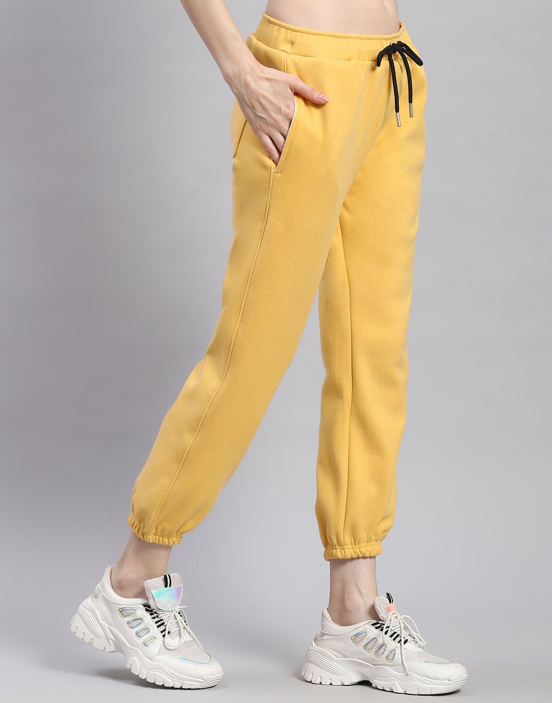 Women Yellow Solid Regular Fit Winter Lower
