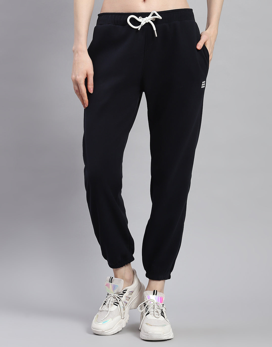 Women Navy Blue Solid Regular Fit Winter Lower