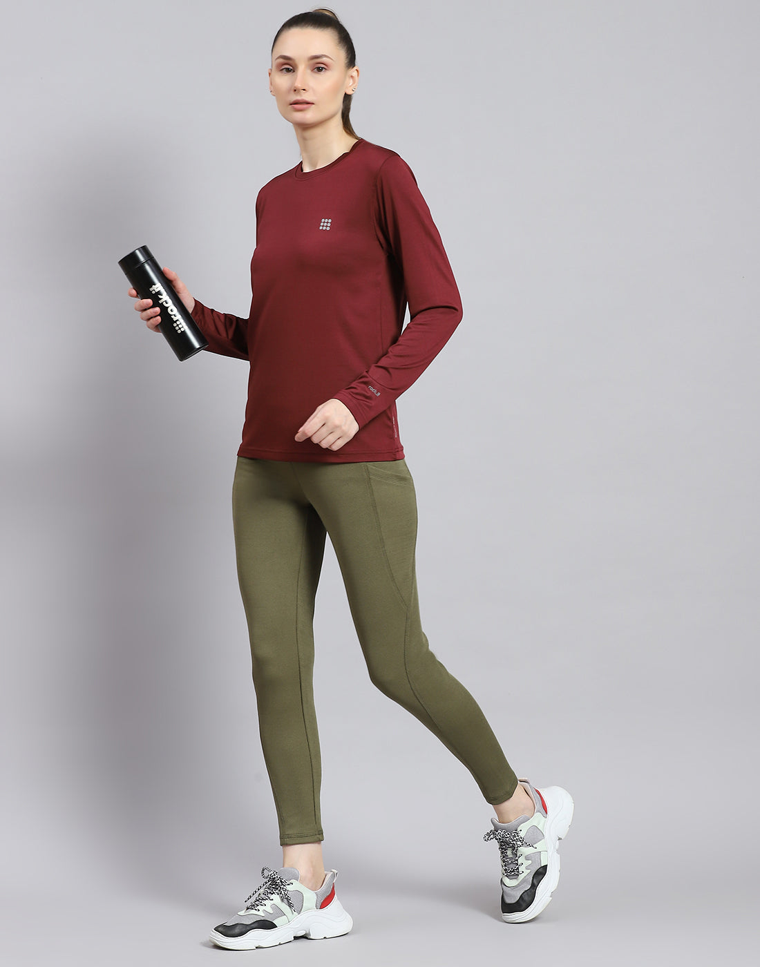 Women Maroon Solid Round Neck Full Sleeve Top