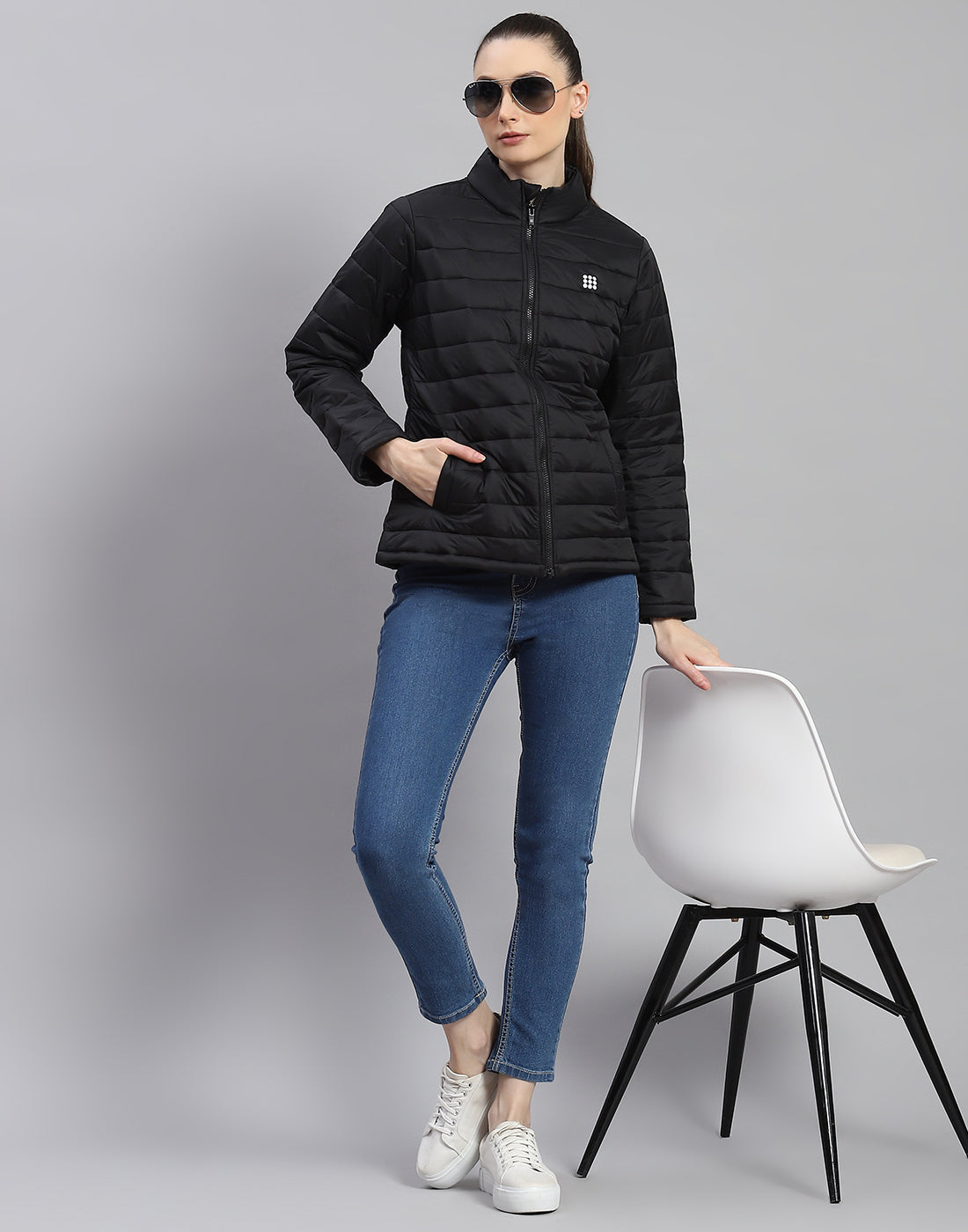Women Black Solid Stand Collar Full Sleeve Jacket