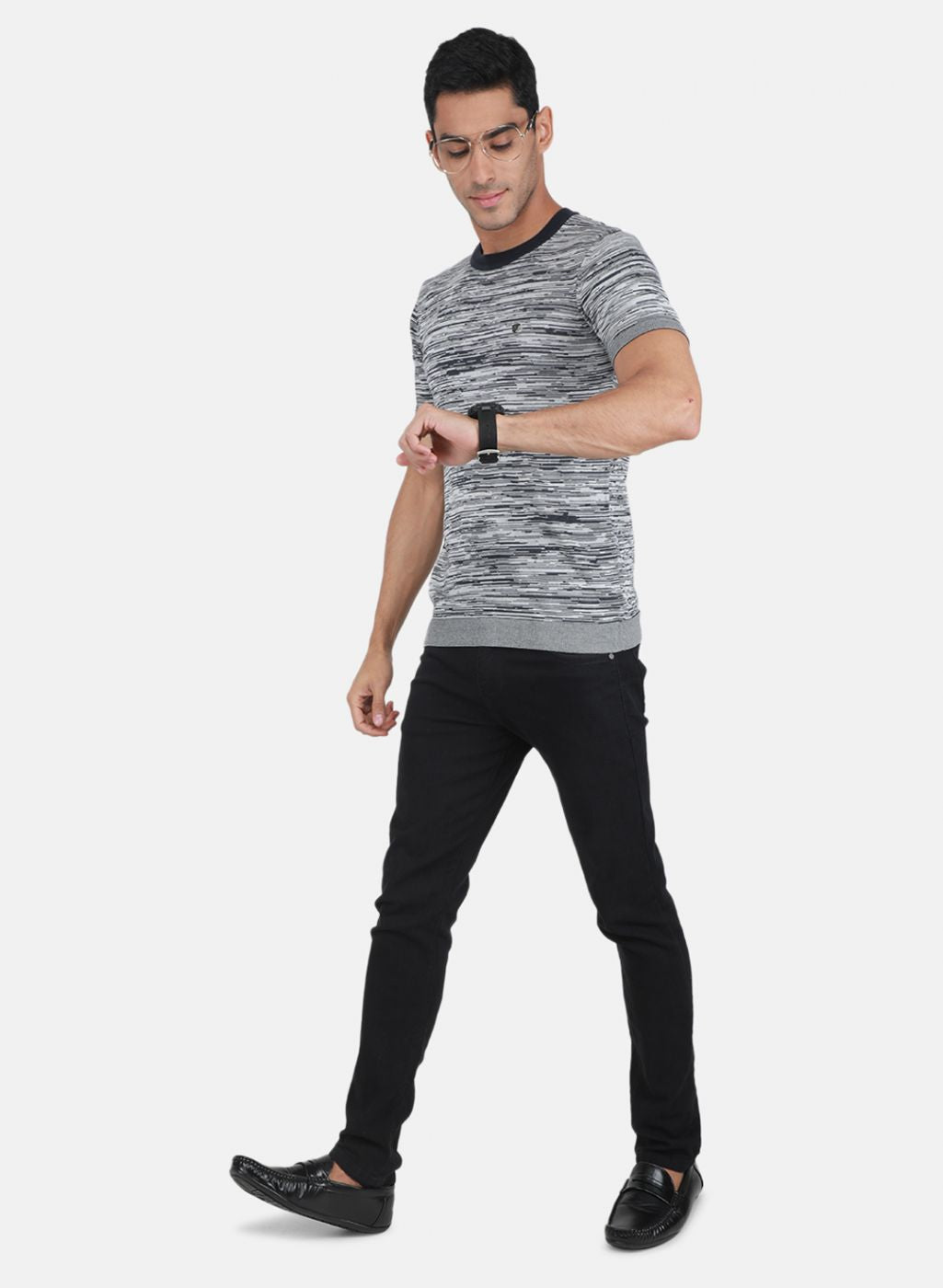 Men Grey Self Design T-Shirt