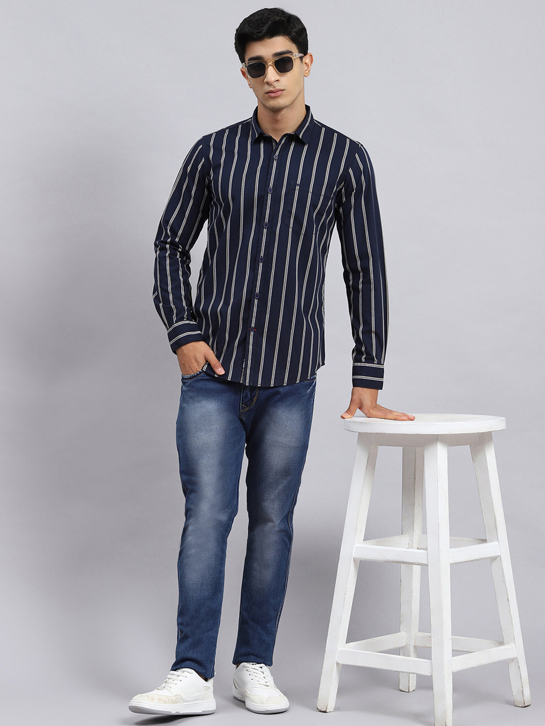 Men Navy Blue Stripe Shirt