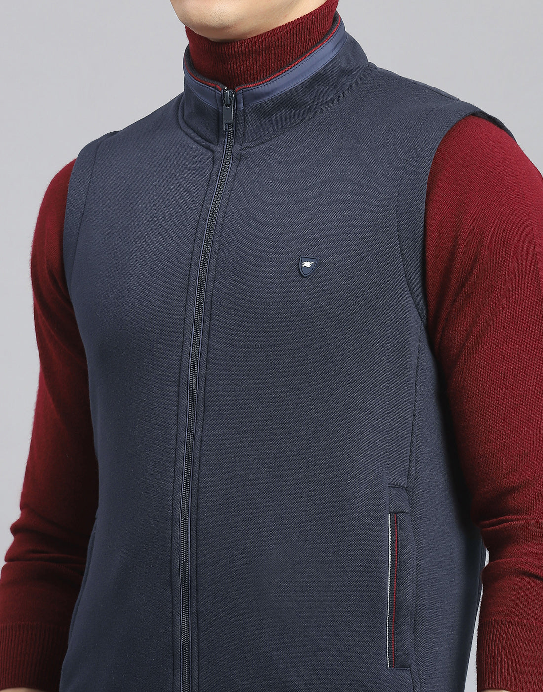 Men Navy Blue Solid Stand Collar Sleeveless Jacket