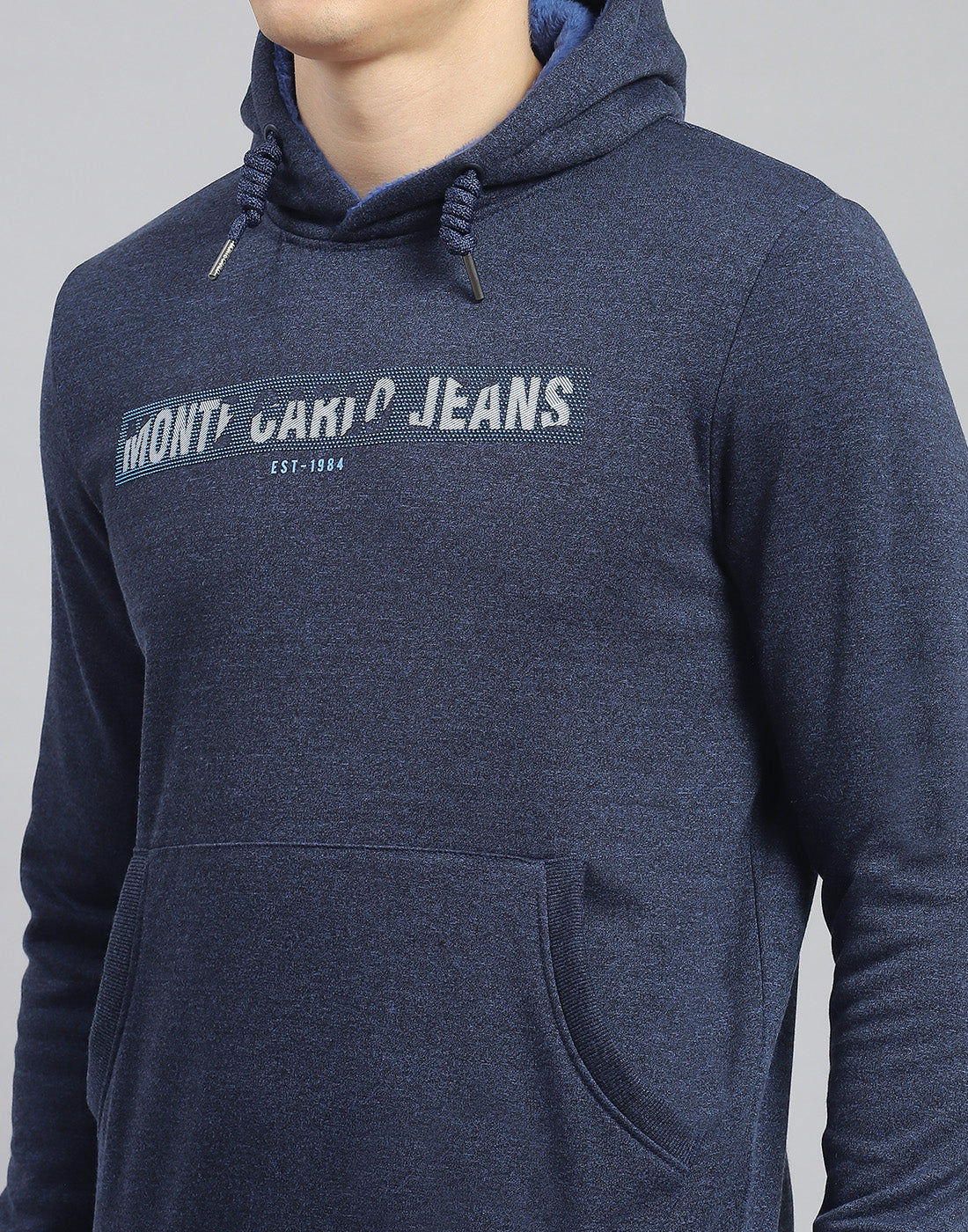 Men Navy Blue Solid Hooded Full Sleeve Sweatshirt