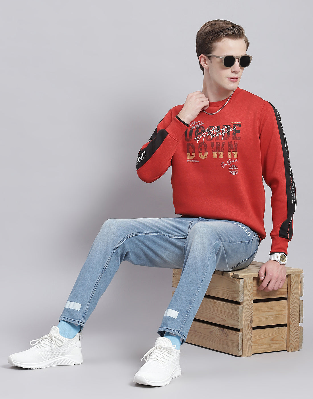 Men Red Printed Round Neck Full Sleeve Sweatshirt