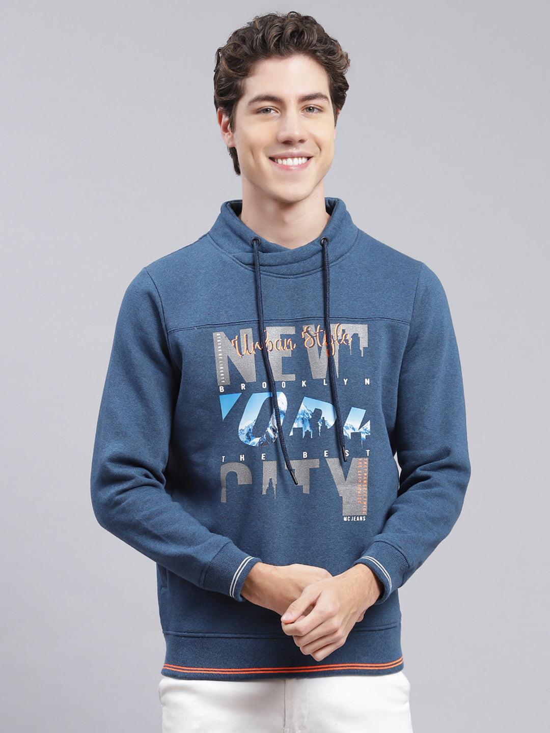 Men Blue Printed Cotton Blend Sweatshirt