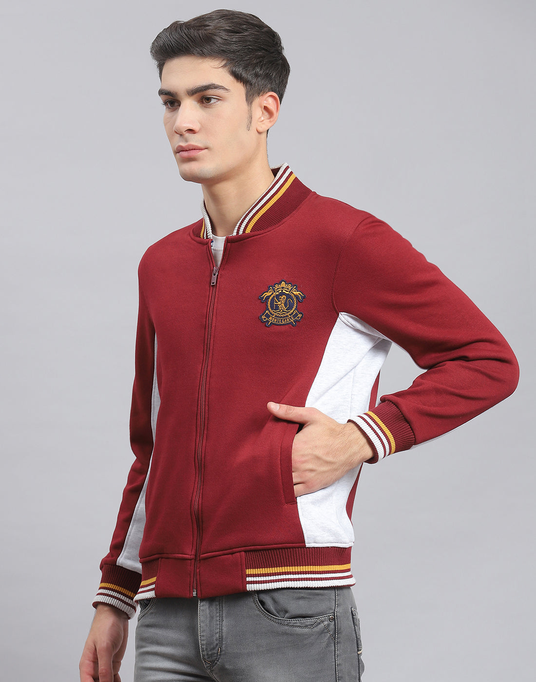 Men Maroon Solid Mandarin Collar Full Sleeve Sweatshirt